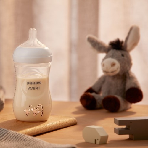 Dojčenská fľaša Natural Avent, Žirafa, 260 ml